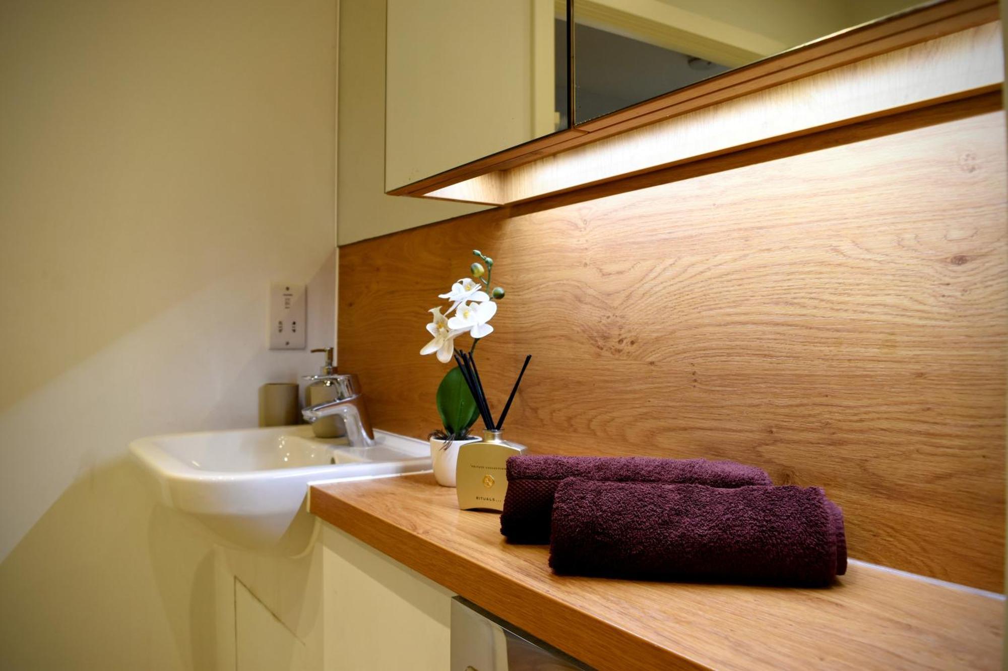 Modern London Apartment Near Greenwich - Rooftop City View מראה חיצוני תמונה