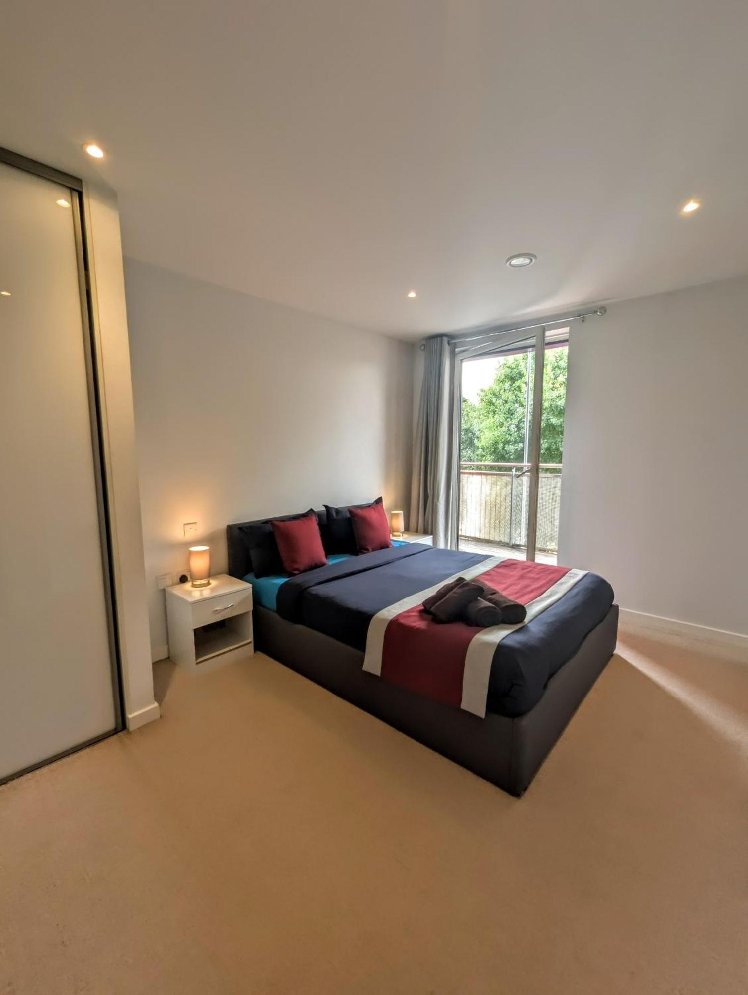 Modern London Apartment Near Greenwich - Rooftop City View מראה חיצוני תמונה